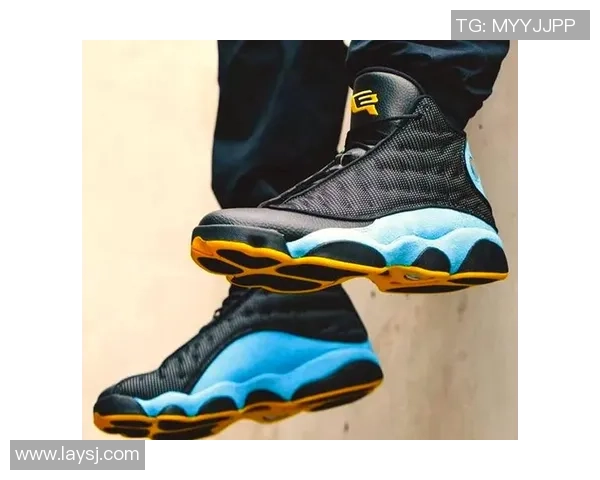 足坛与篮坛双星闪耀探秘那些以球鞋定义时代的传奇球星