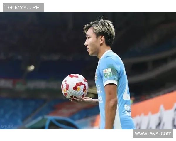 足球场上的个人英雄主义:聚焦独一无二的球星与他们的传奇时刻 足球场上的个人英雄主义:聚焦独一无二的球星与他们的传奇时刻