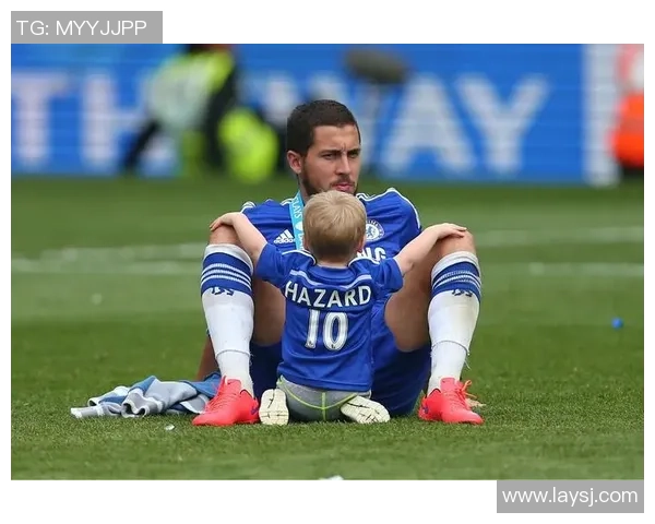 聚焦足球全球球星全面解读绿茵巨星的荣耀与时代风采