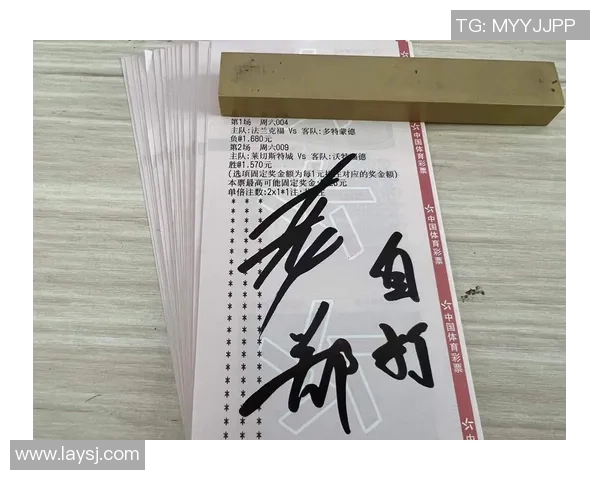 如何在足球星期六中挑选和购买理想球员的策略与技巧